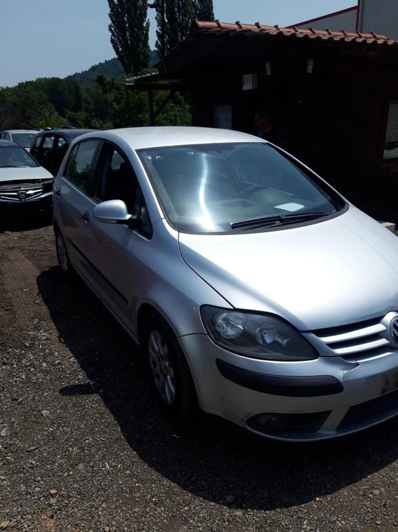 VW Golf Plus 1.9tdi НА ЧАСТИ, снимка 3 - Автомобили и джипове - 33538584