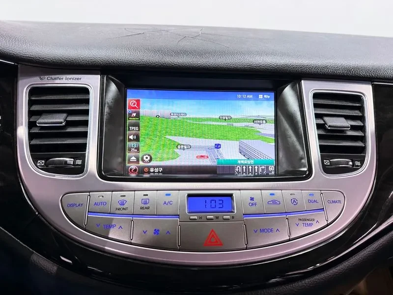 Hyundai Genesis 3.3, снимка 11 - Автомобили и джипове - 54615949