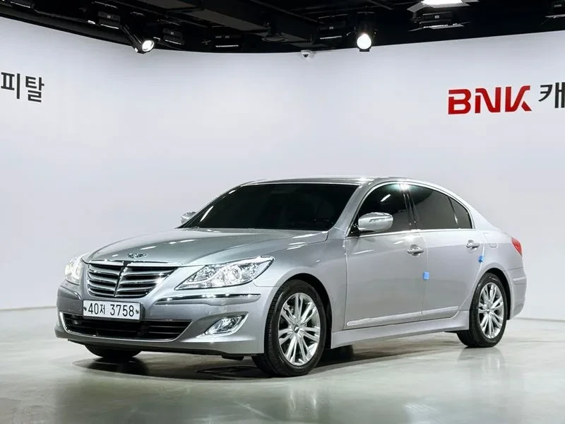 Hyundai Genesis 3.3