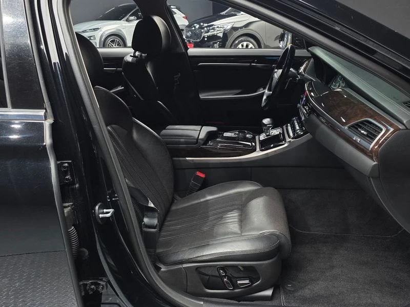 Genesis G90 3.8 Automatic, снимка 8 - Автомобили и джипове - 55598966
