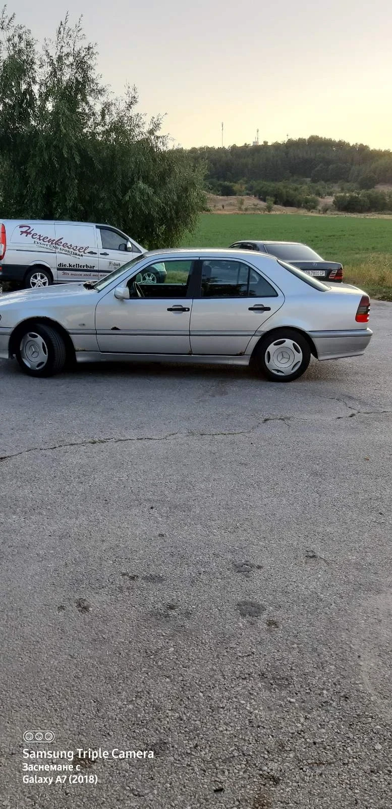Mercedes-Benz C 180, снимка 3 - Автомобили и джипове - 55734899