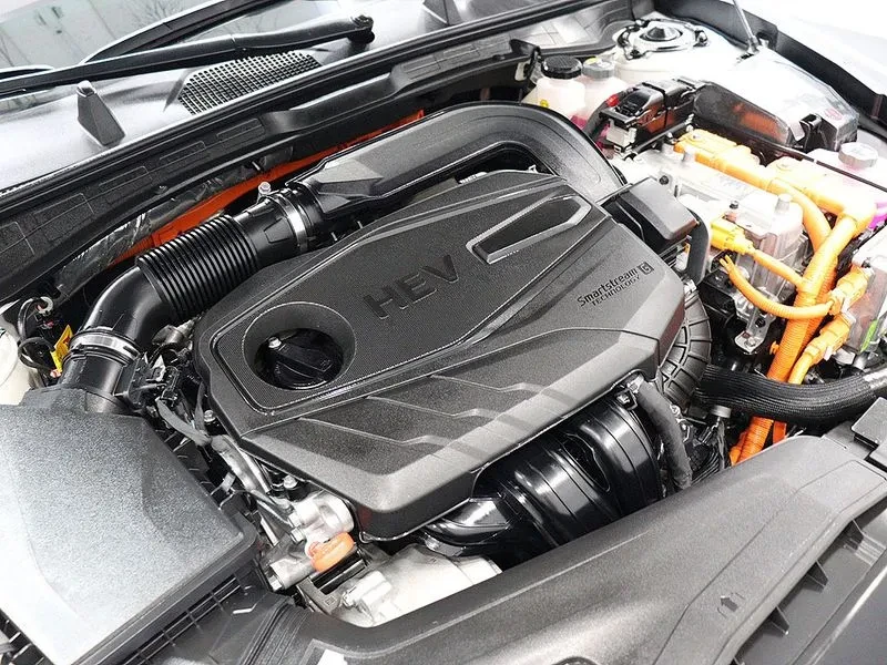 Hyundai Sonata The Edge Hybrid Premium, снимка 5 - Автомобили и джипове - 55736301