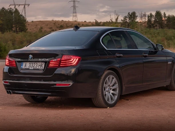 BMW 530 L7* Soft close* DIST* Head Up, снимка 6 - Автомобили и джипове - 56185066