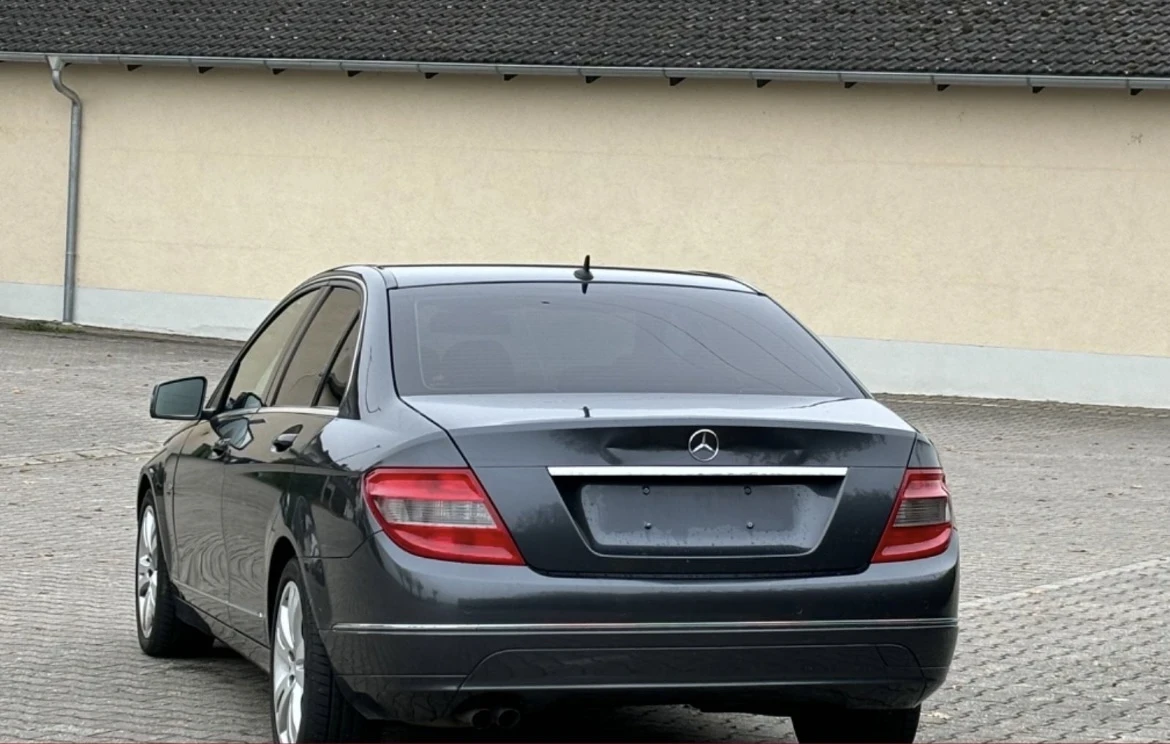 Mercedes-Benz C 200  - изображение 4