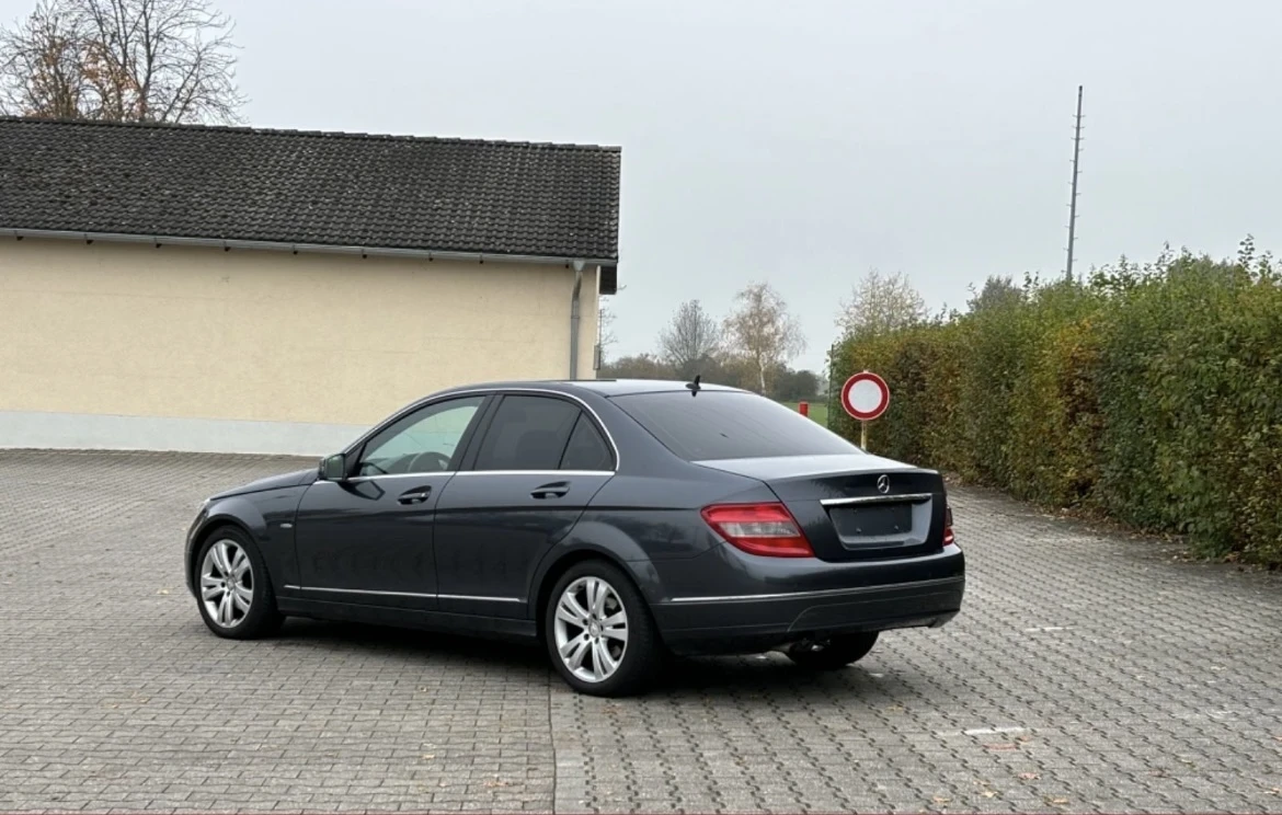 Mercedes-Benz C 200  - изображение 7