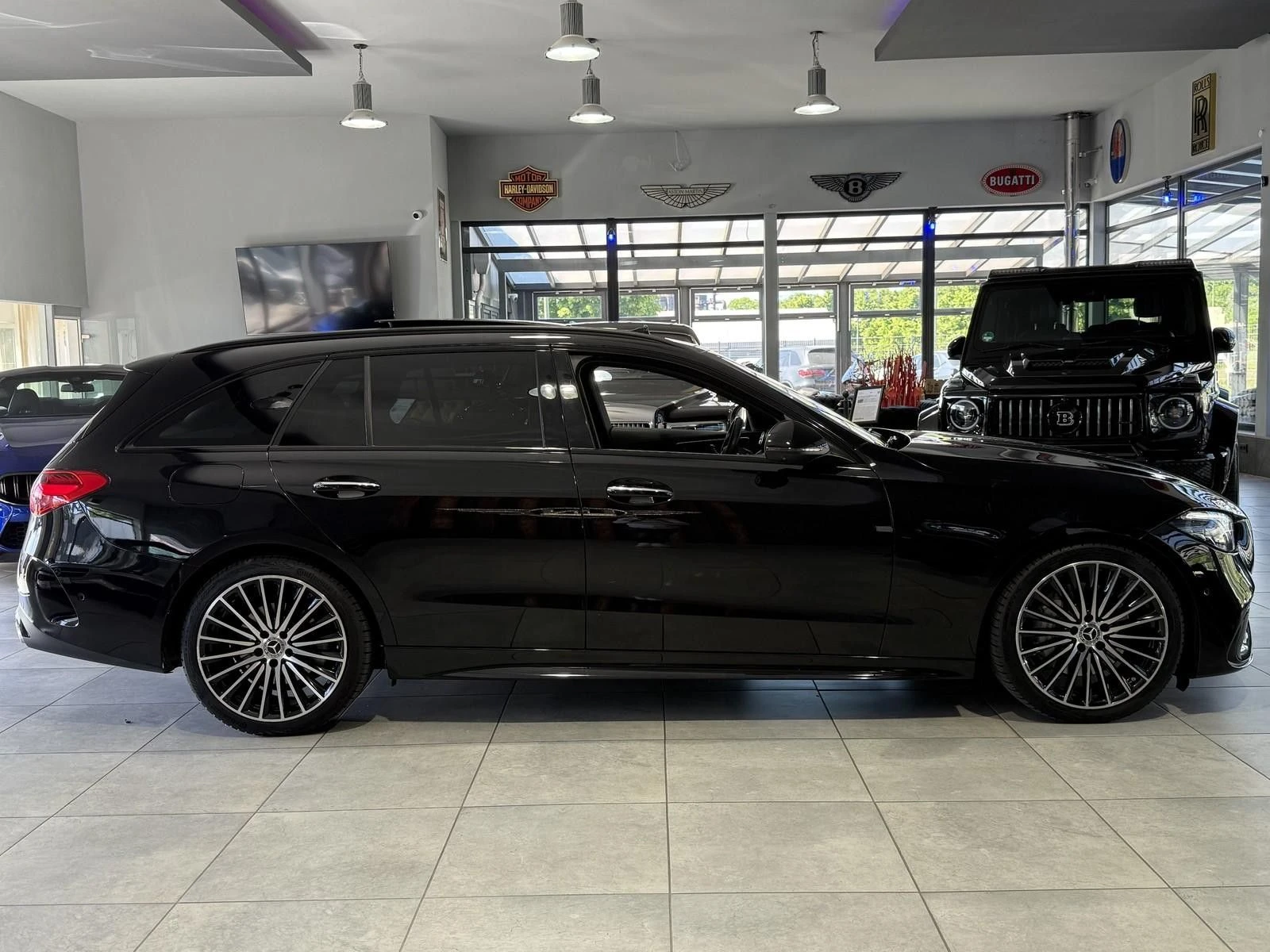 Mercedes-Benz C 300 d T AMG-Line - изображение 5