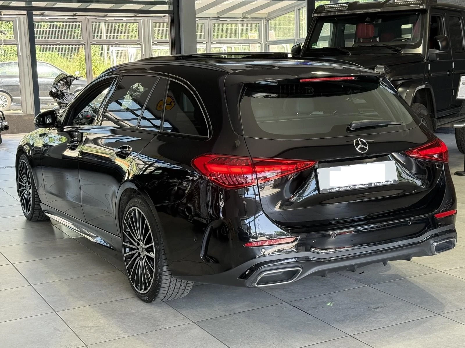 Mercedes-Benz C 300 d T AMG-Line - изображение 4