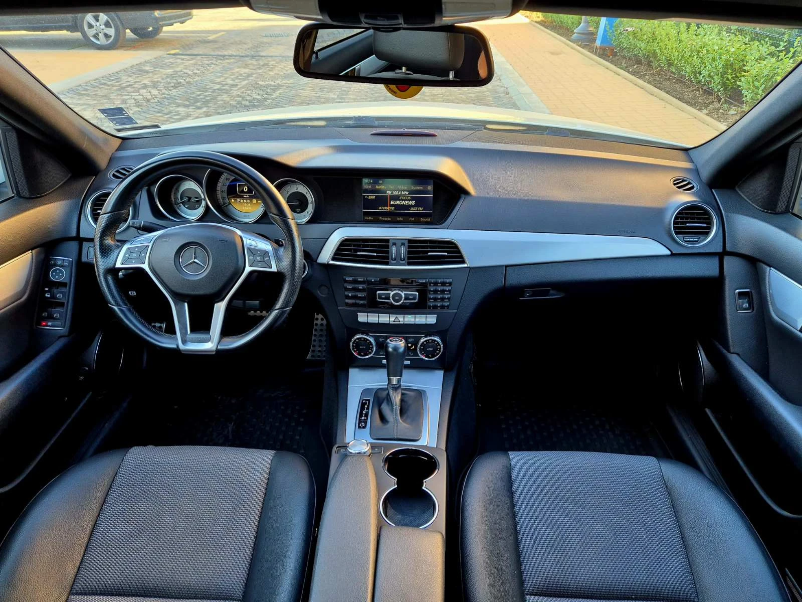Mercedes-Benz C 250 * AMG* SHADOW* LINE* PANO* TOP - изображение 9