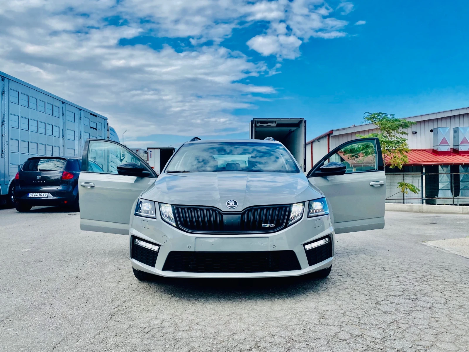 Skoda Octavia 2.0 TDI-VRS-4x4-NARDO GRAY-SWISS - изображение 6
