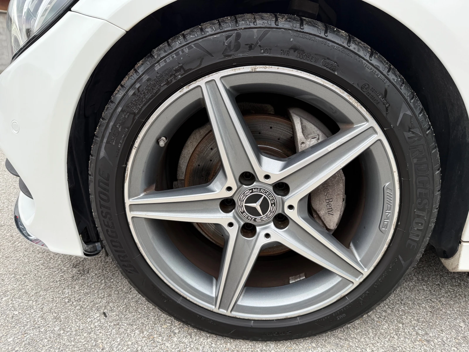 Mercedes-Benz C 220 d AMG line !! 100% РЕАЛНИ КИЛОМЕТРИ - ДОКАЗУЕМИ - изображение 7