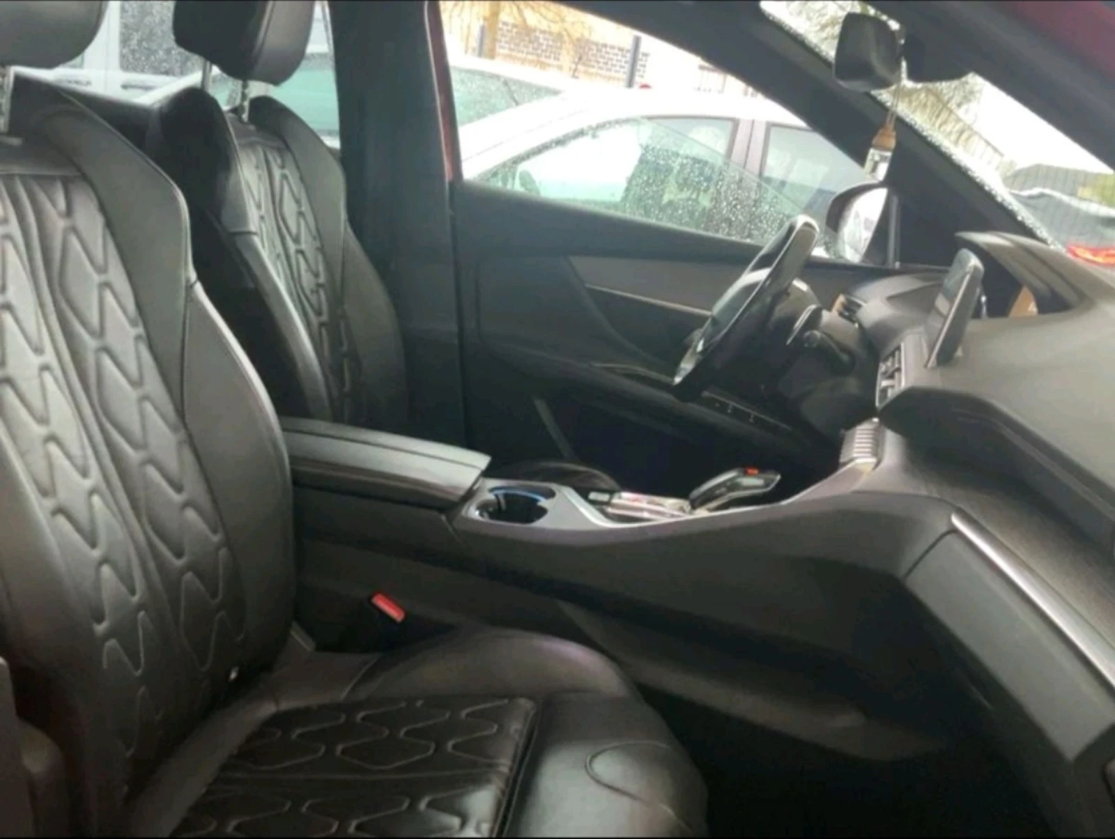 Peugeot 3008 2.0GT-Line Full, снимка 14 - Автомобили и джипове - 53850335