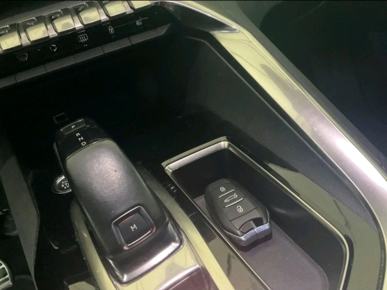 Peugeot 3008 2.0GT-Line Full, снимка 13 - Автомобили и джипове - 53850335