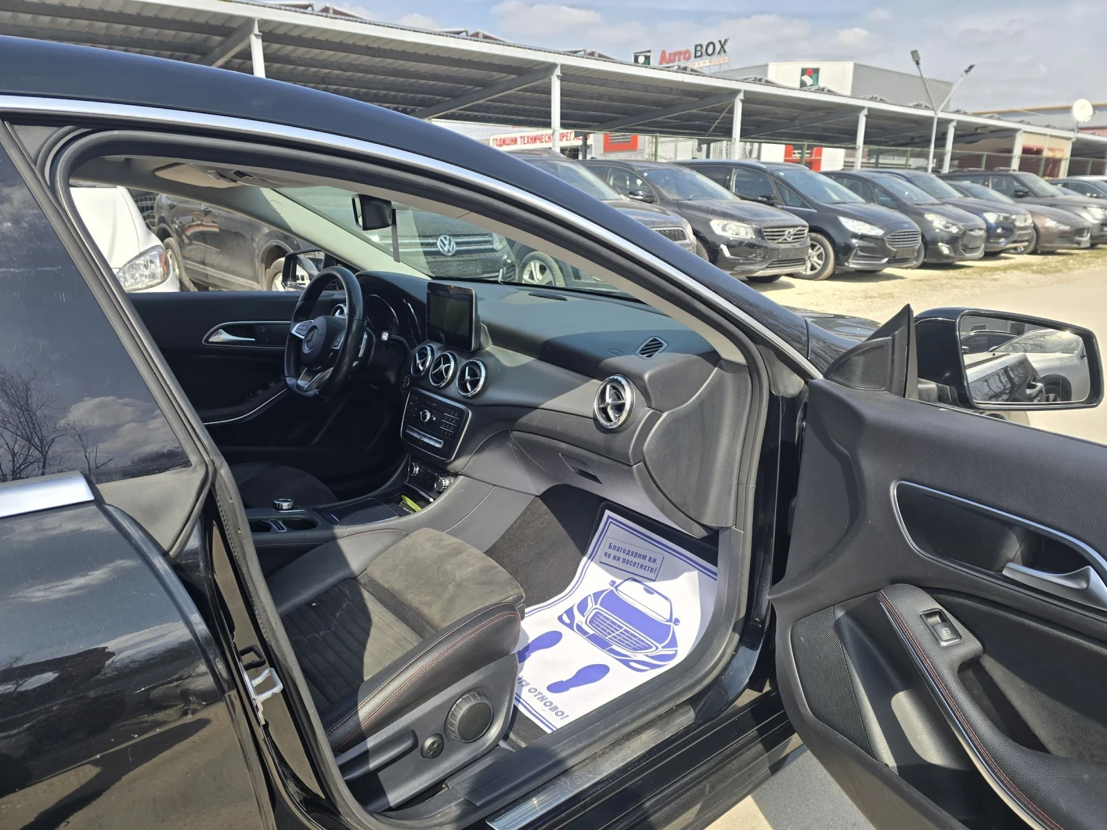 Mercedes-Benz CLA 200 D Premium 4MATIC , снимка 13 - Автомобили и джипове - 53872833