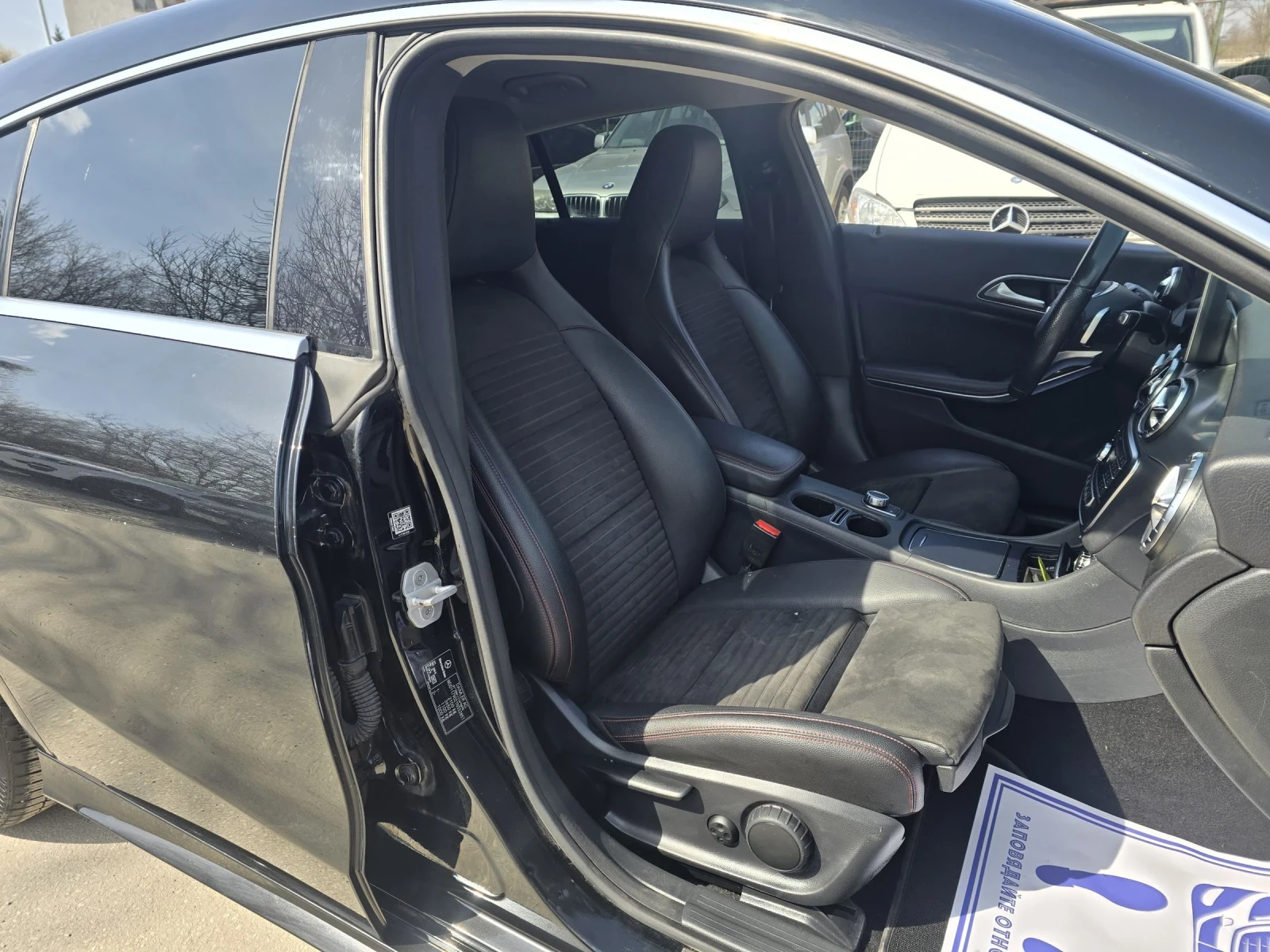 Mercedes-Benz CLA 200 D Premium 4MATIC , снимка 12 - Автомобили и джипове - 53872833