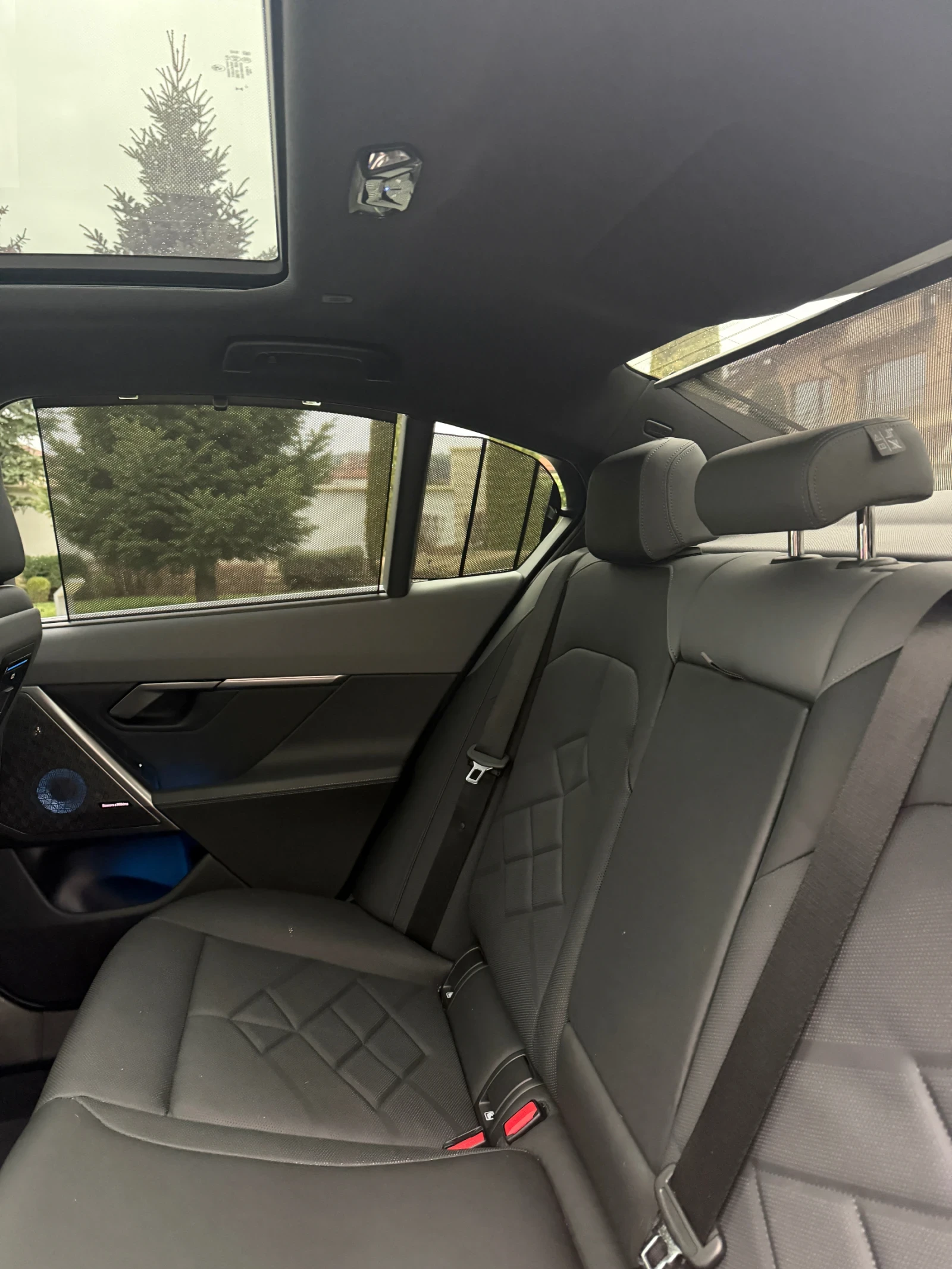 BMW i5 I5 m60 604 коня 86 kw батерия, снимка 14 - Автомобили и джипове - 53890295