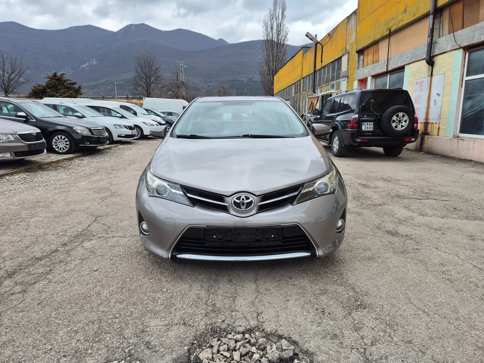 Toyota Auris 1.4 D4D NAVI ITALY , снимка 2 - Автомобили и джипове - 53905367