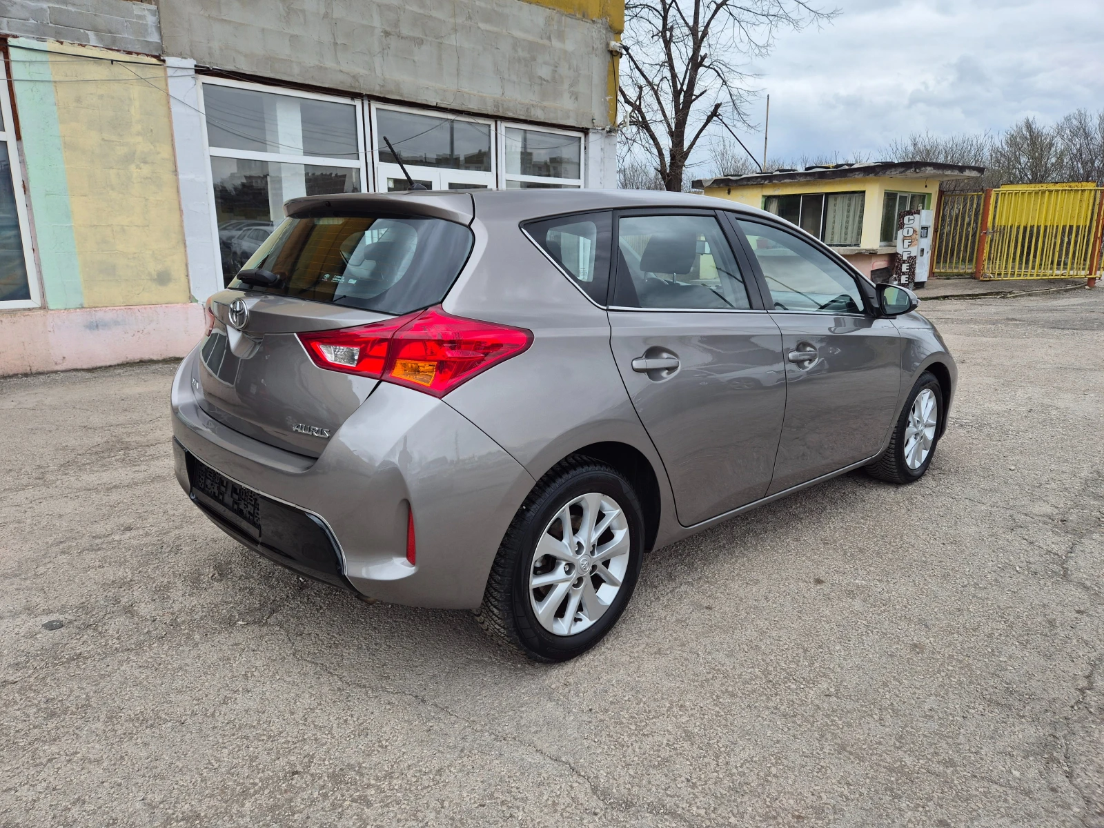Toyota Auris 1.4 D4D NAVI ITALY , снимка 5 - Автомобили и джипове - 53905367