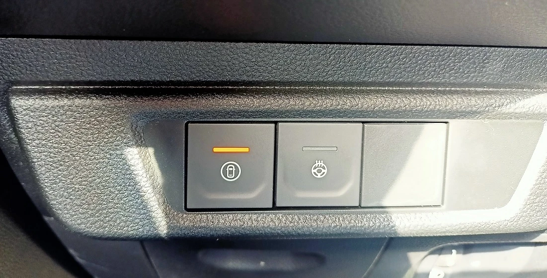 Dacia Sandero 1999Евро за получаване, 1.0TCe Extreme чисто НОВ, снимка 13 - Автомобили и джипове - 53987307