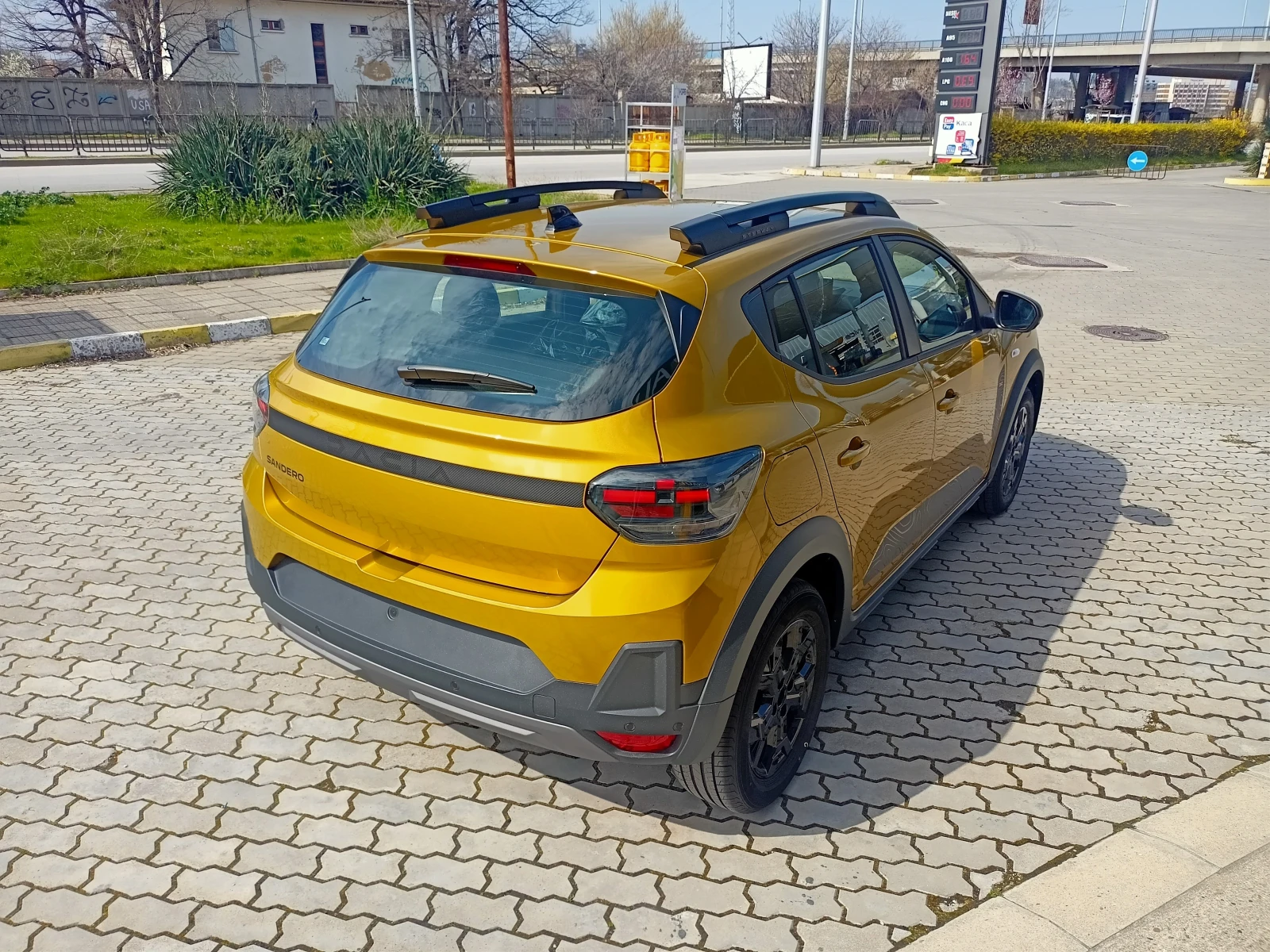 Dacia Sandero 1999Евро за получаване, 1.0TCe Extreme чисто НОВ, снимка 4 - Автомобили и джипове - 53987307