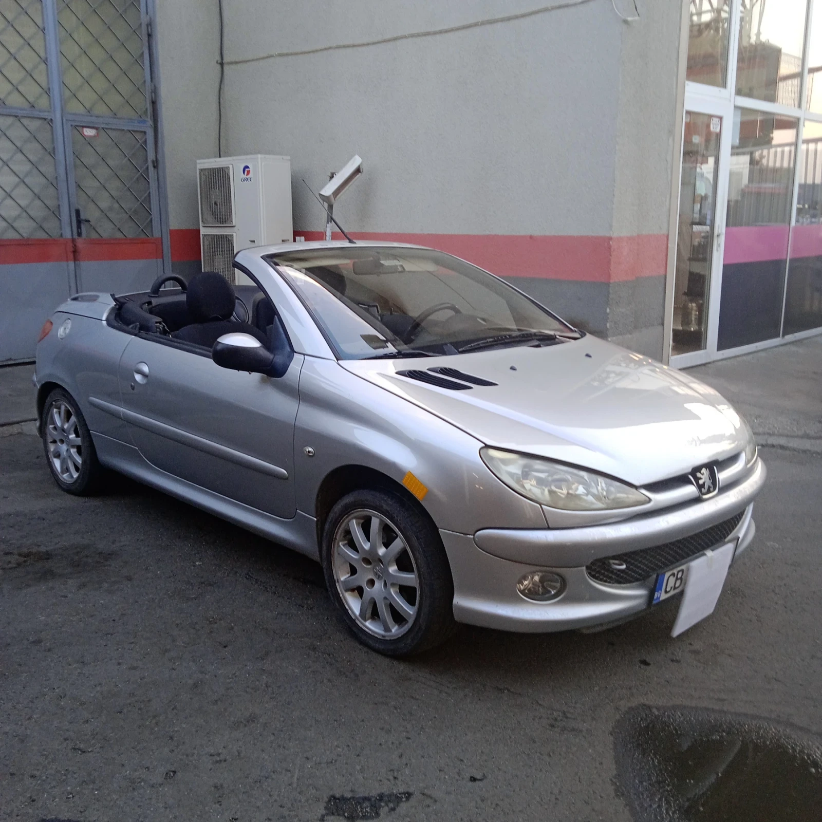 Peugeot 206 СС, снимка 12 - Автомобили и джипове - 54384004