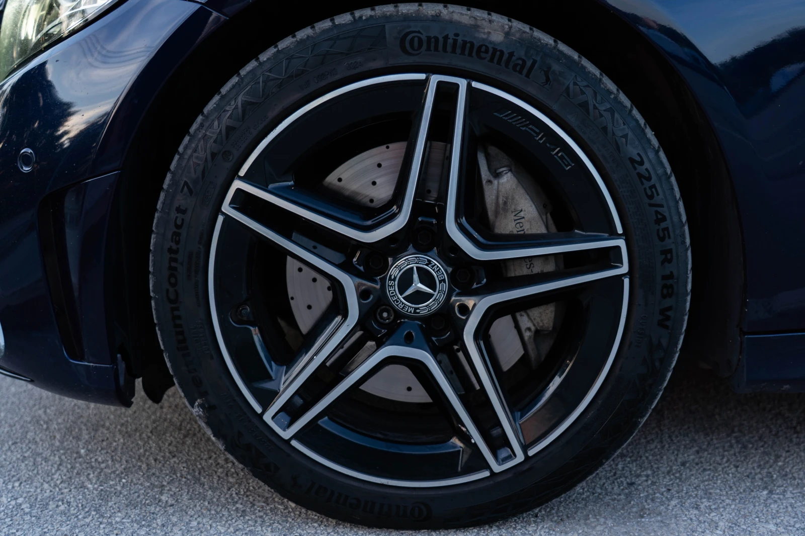 Mercedes-Benz C 300 D 4 MATIC AMG, снимка 13 - Автомобили и джипове - 54448500