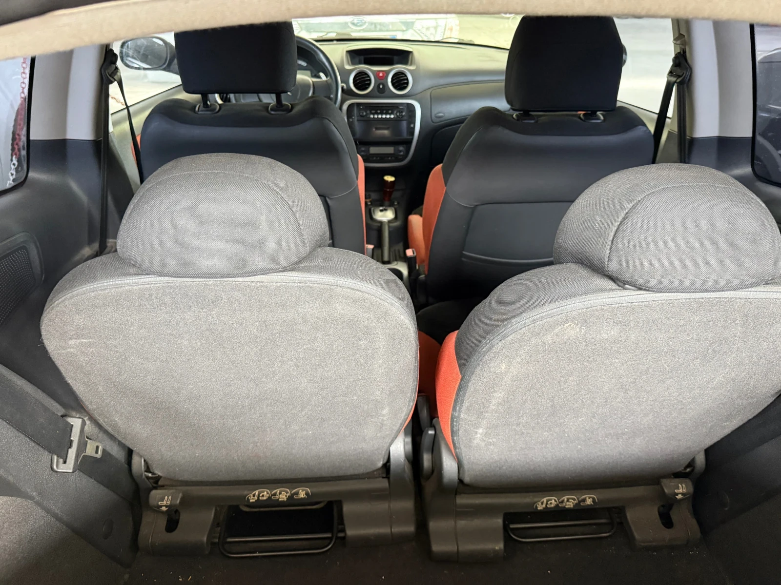 Citroen C2 1.6 AVTOMAT, снимка 7 - Автомобили и джипове - 54482136