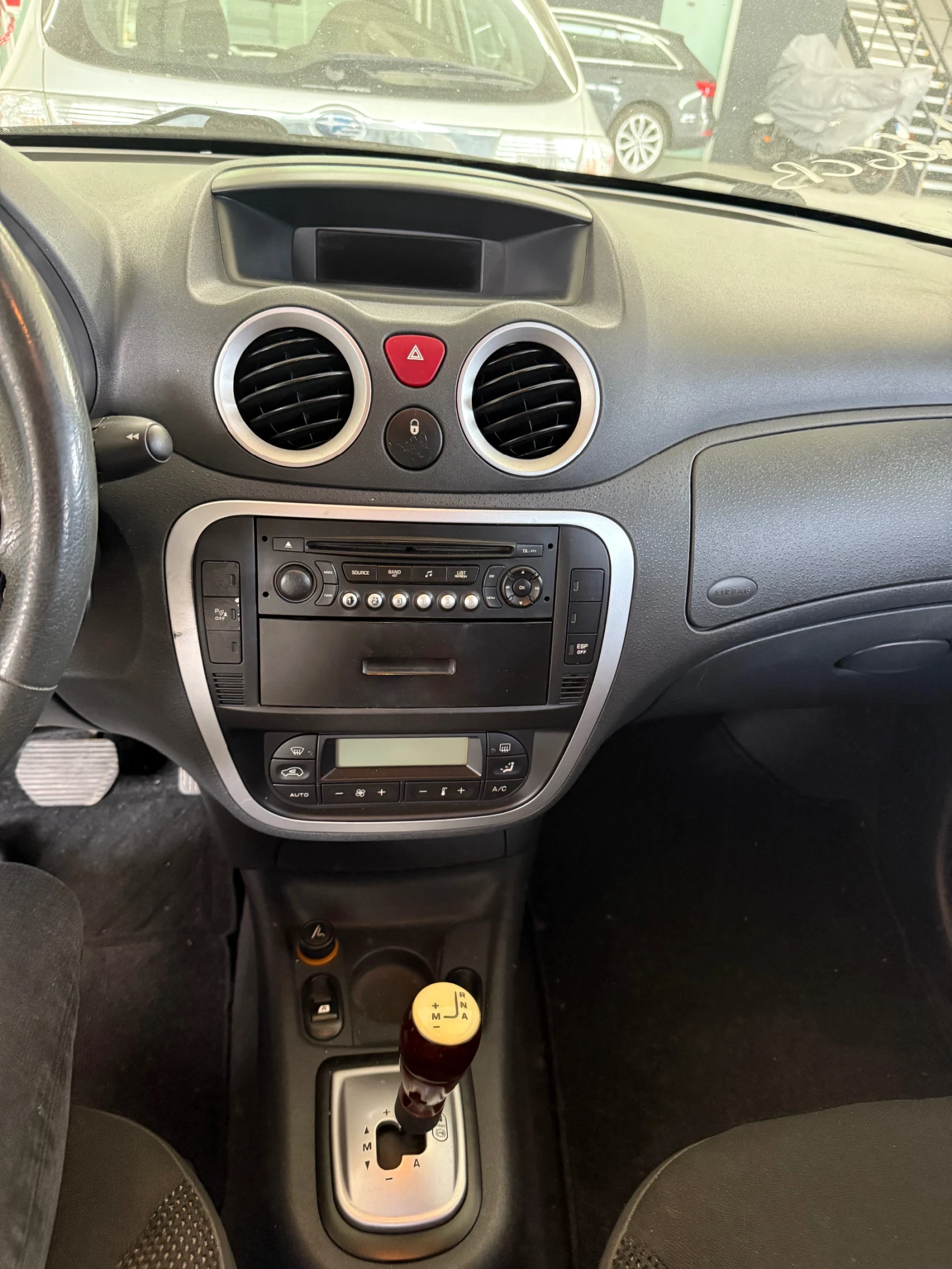 Citroen C2 1.6 AVTOMAT, снимка 9 - Автомобили и джипове - 54482136