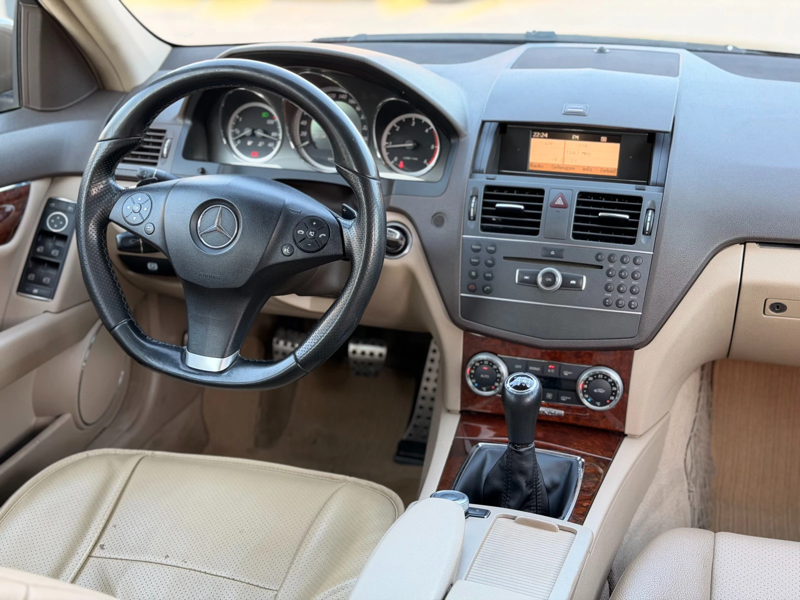 Mercedes-Benz C 200 ELEGANCE, снимка 8 - Автомобили и джипове - 54693623