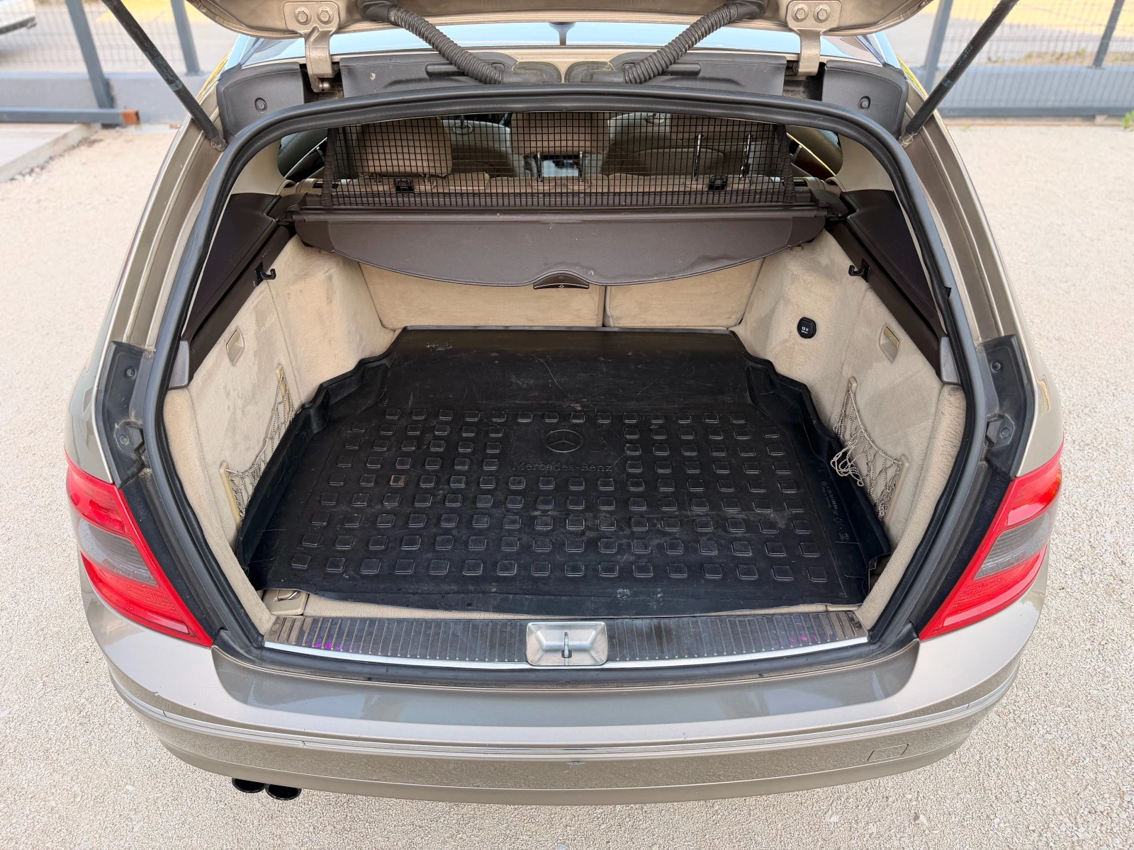 Mercedes-Benz C 200 ELEGANCE, снимка 15 - Автомобили и джипове - 54693623