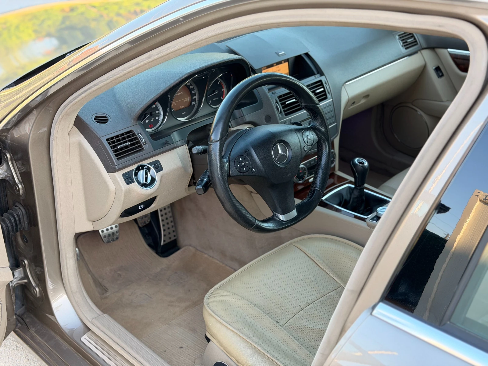 Mercedes-Benz C 200 ELEGANCE, снимка 7 - Автомобили и джипове - 54693623