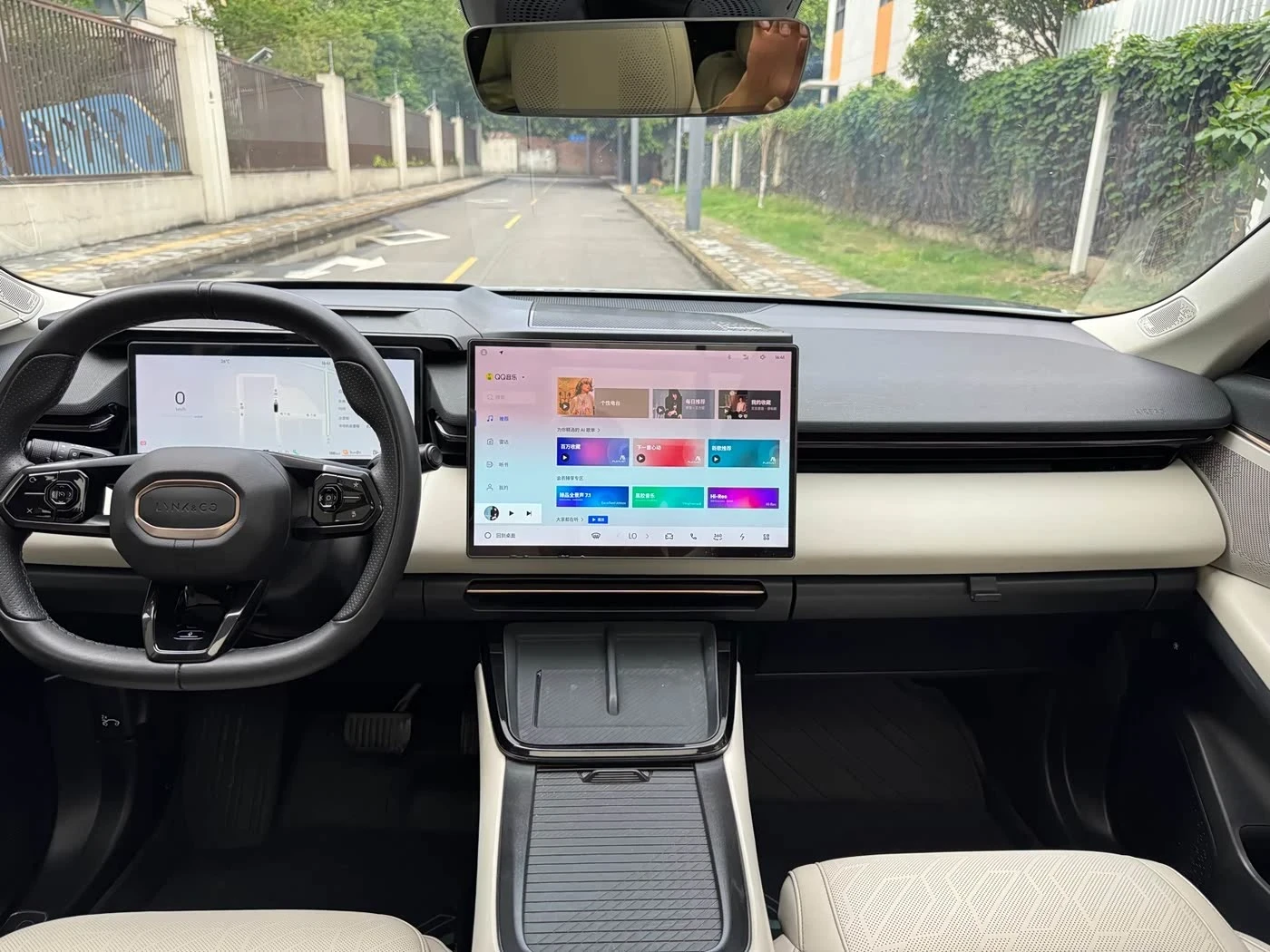 LynkCo 08 EM-P AWD Performance autogeorge.com, снимка 12 - Автомобили и джипове - 54776946