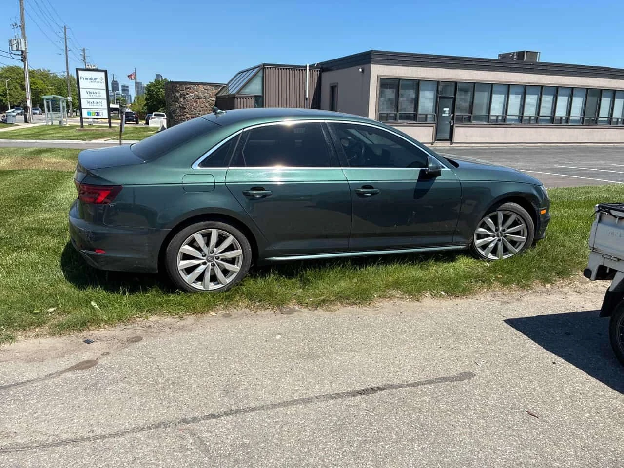 Audi A4 * Komfort * CARFAX * ЦЕНА ДО БГ, снимка 3 - Автомобили и джипове - 54932848