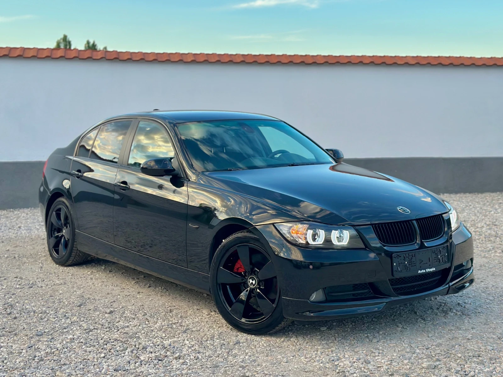 BMW 330 НАВИГАЦИЯ/АВТОМАТИК/ПОДГРЕВ/РЕКАРО, снимка 2 - Автомобили и джипове - 54982531