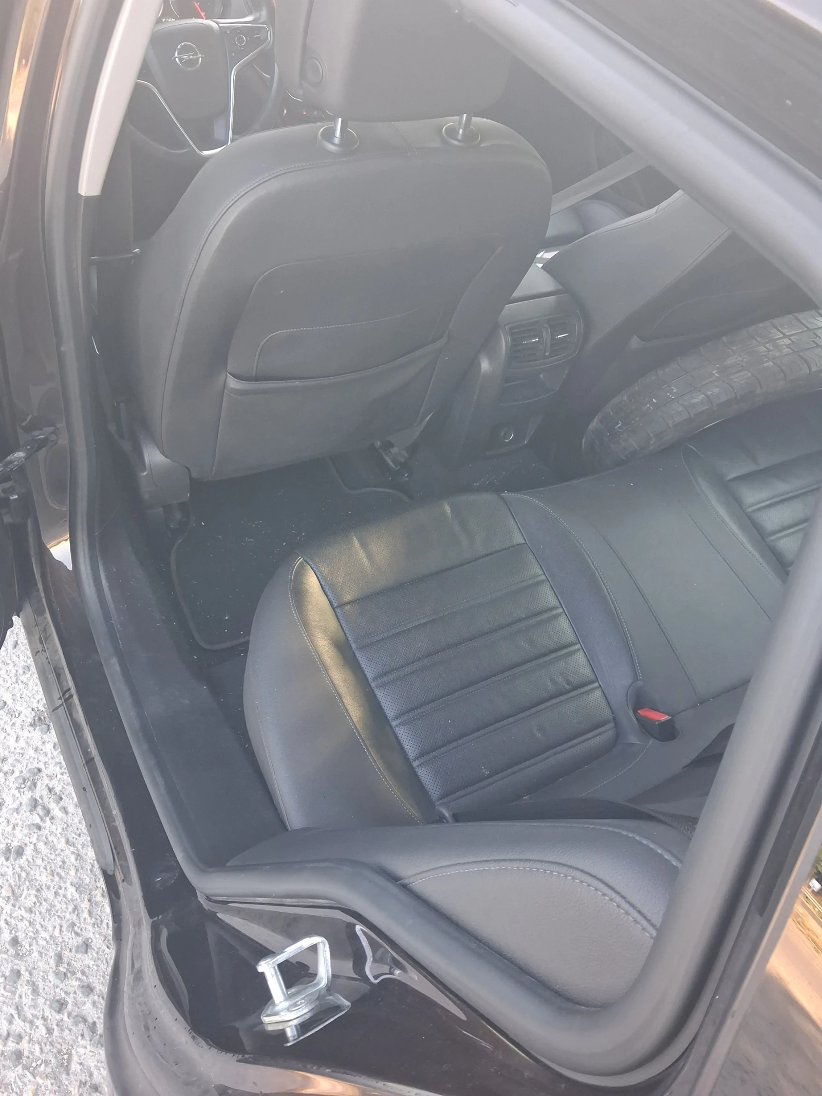 Opel Insignia, снимка 14 - Автомобили и джипове - 55286344