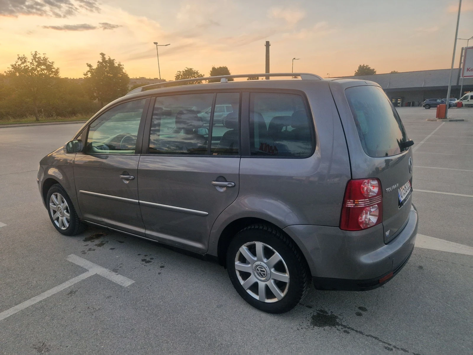 VW Touran 2.0pd klimatron | Mobile.bg � ����������� 9