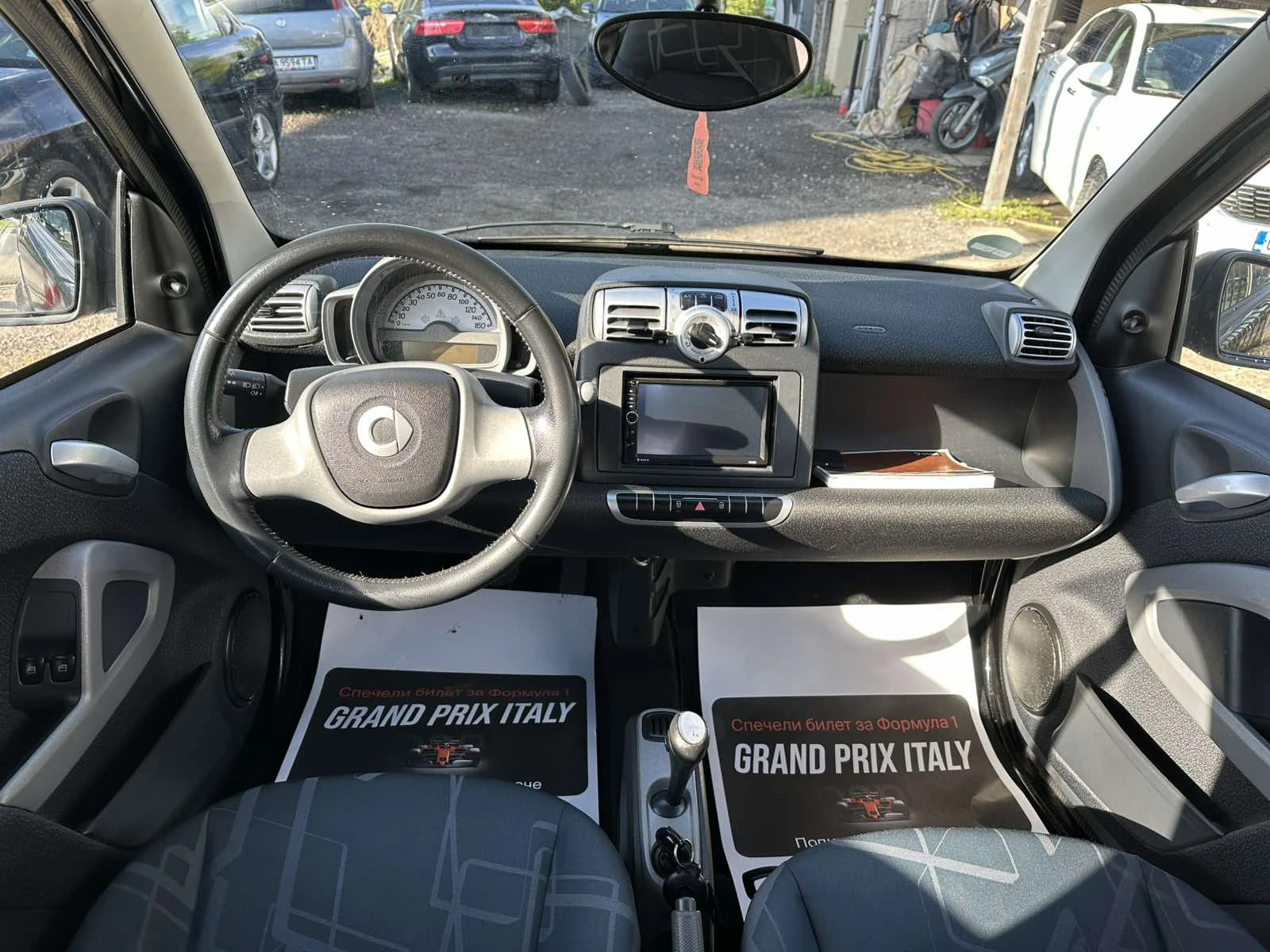 Smart Fortwo 1.0I , снимка 12 - Автомобили и джипове - 55440350