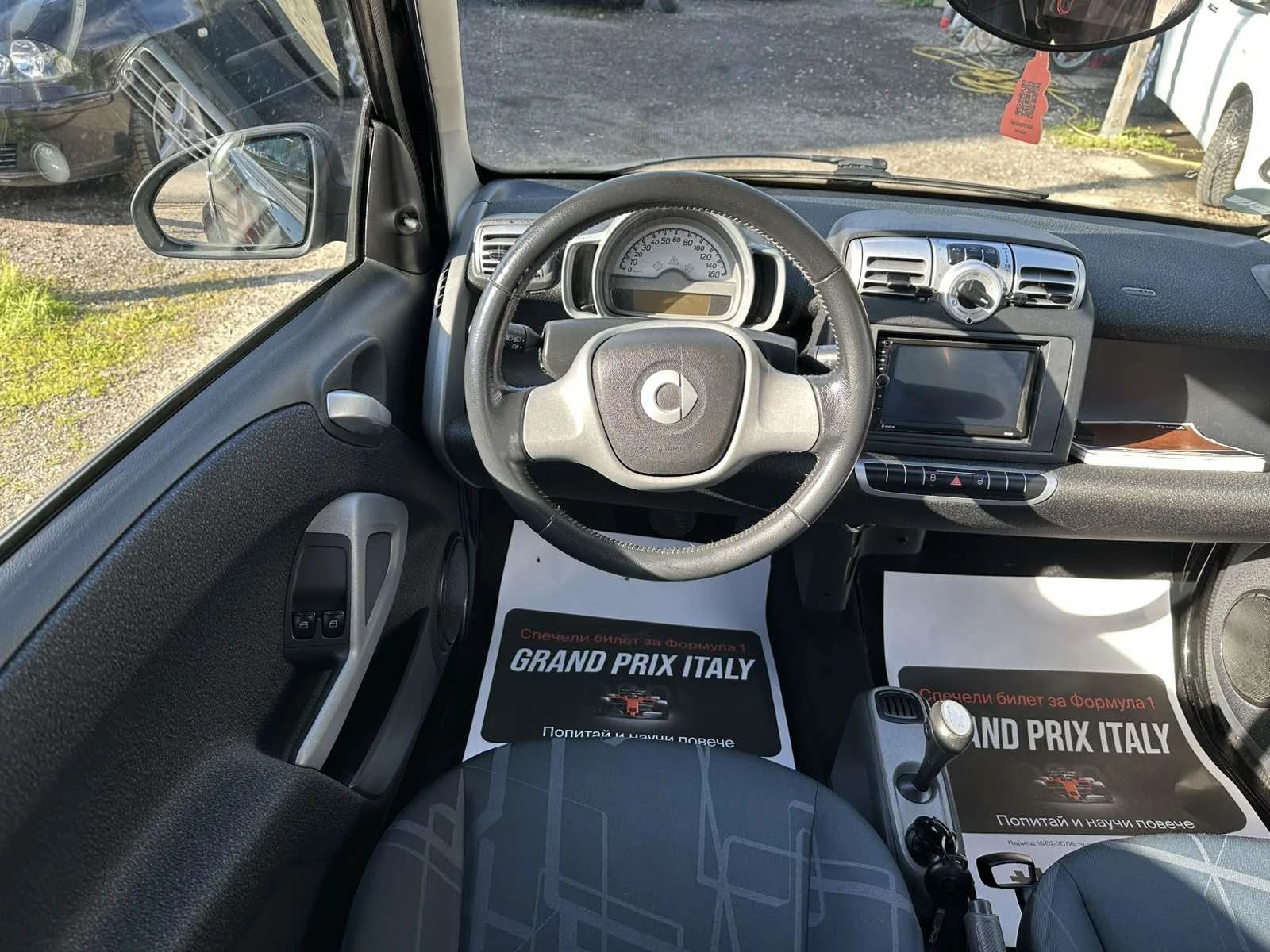 Smart Fortwo 1.0I , снимка 11 - Автомобили и джипове - 55440350