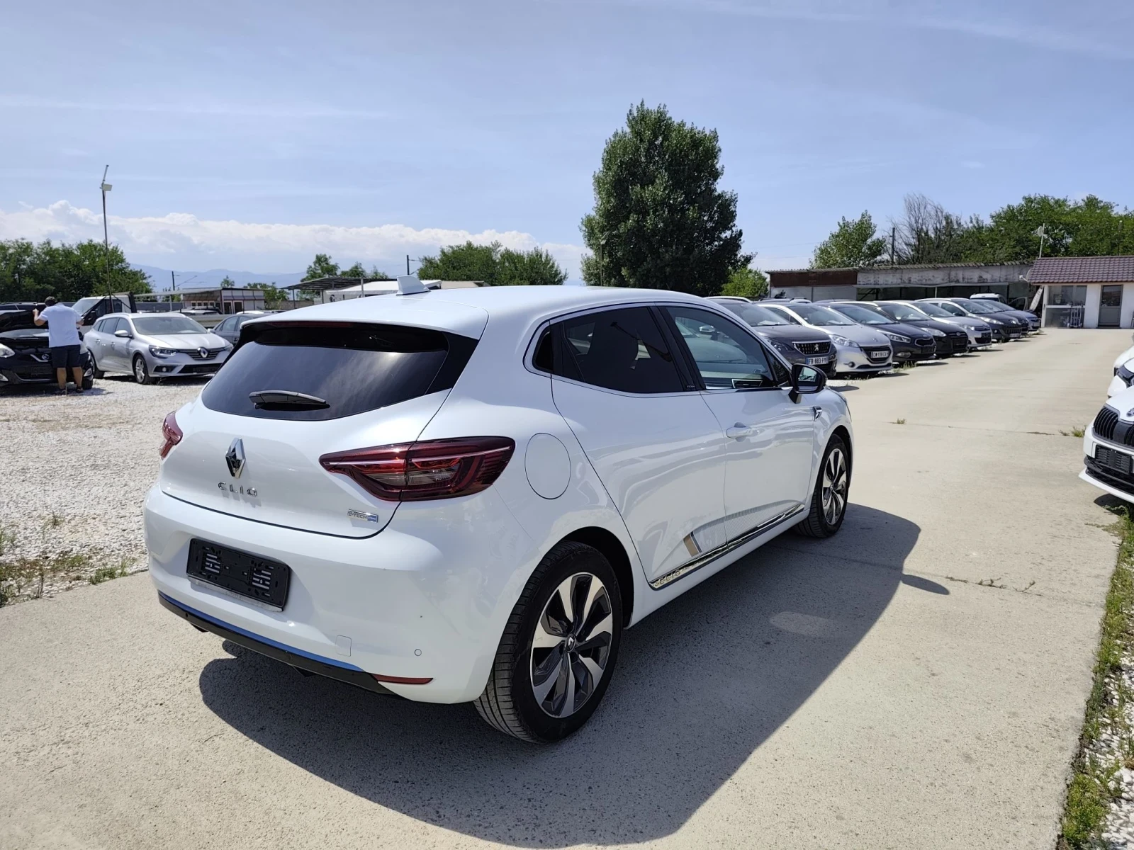 Renault Clio 1.6, E Tech, Hybrid, Initiale, снимка 6 - Автомобили и джипове - 55722853