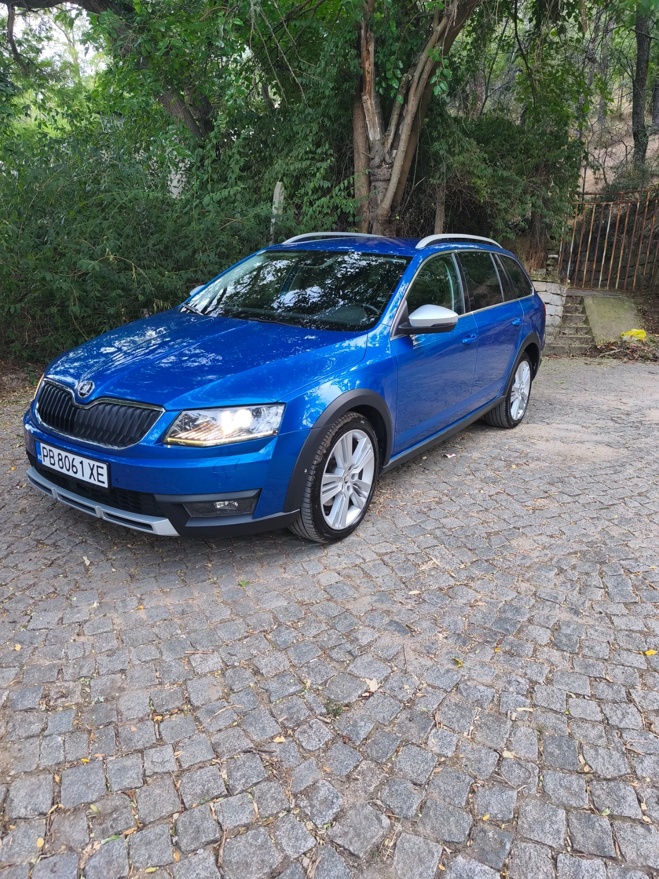 Skoda Octavia Scout , снимка 2 - Автомобили и джипове - 55939311
