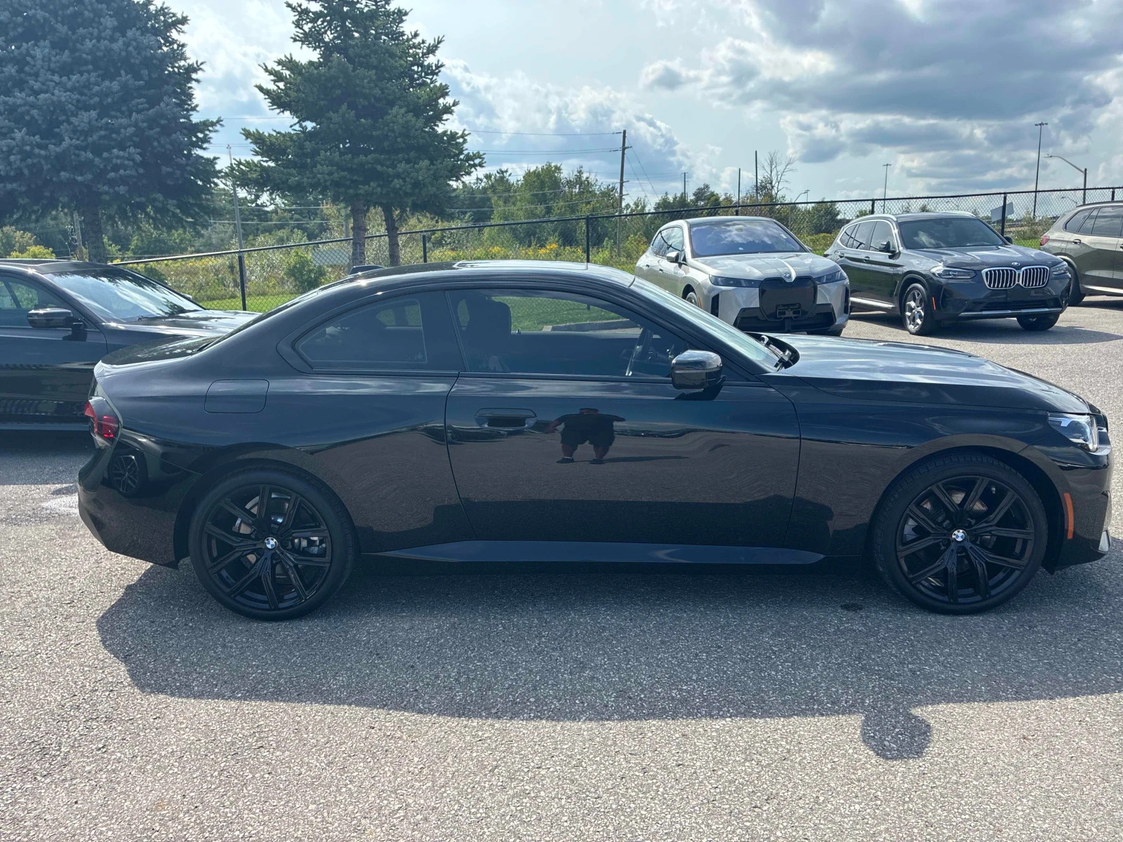 BMW 230 i xDrive* CARFAX* АВТОКРЕДИТ БЕЗ ПЪРВОНАЧАЛНА ВНОС, снимка 3 - Автомобили и джипове - 55948127