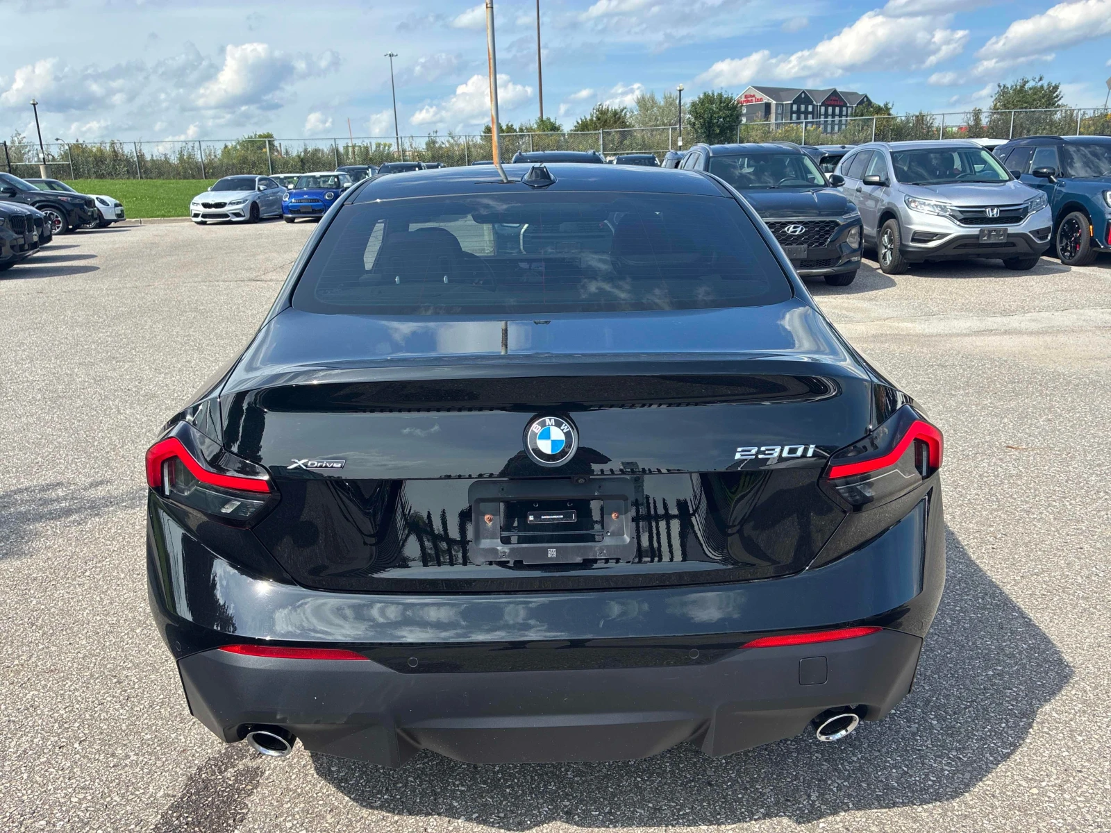 BMW 230 i xDrive* CARFAX* АВТОКРЕДИТ БЕЗ ПЪРВОНАЧАЛНА ВНОС, снимка 4 - Автомобили и джипове - 55948127