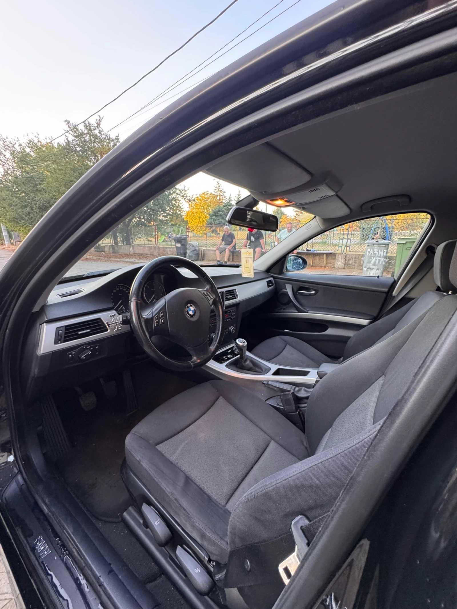 BMW 320 Топ състояние. Реални километри , снимка 8 - Автомобили и джипове - 56010660