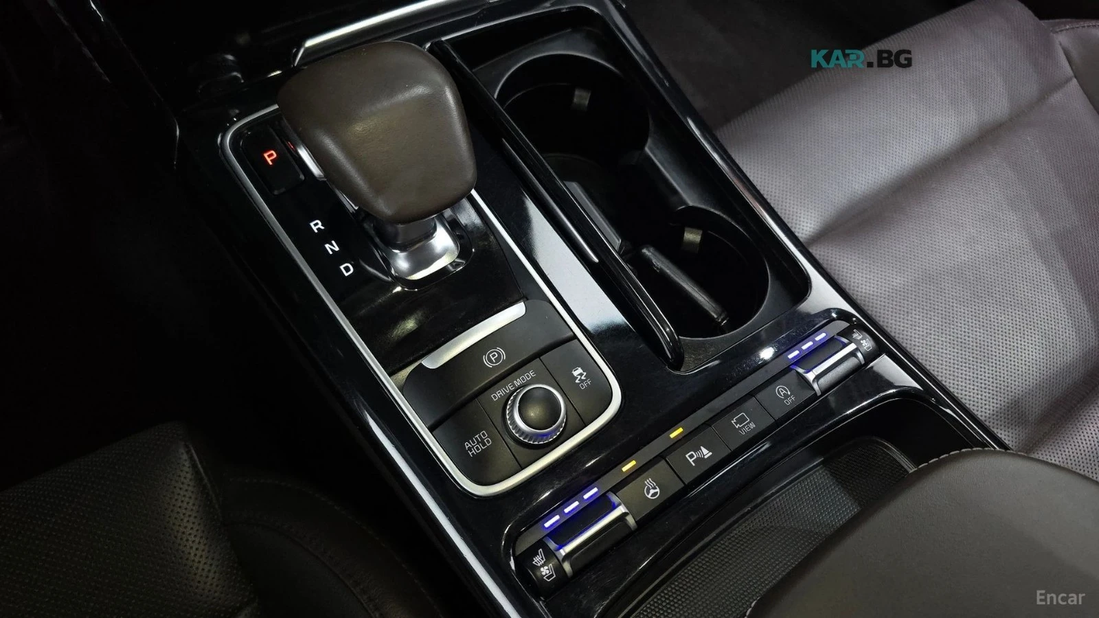 Kia Stinger 3.3* TURBO* AWD* MASTERS* КАМЕРА* ПОДГРЕВ* ОБДУХ* , снимка 12 - Автомобили и джипове - 56103688