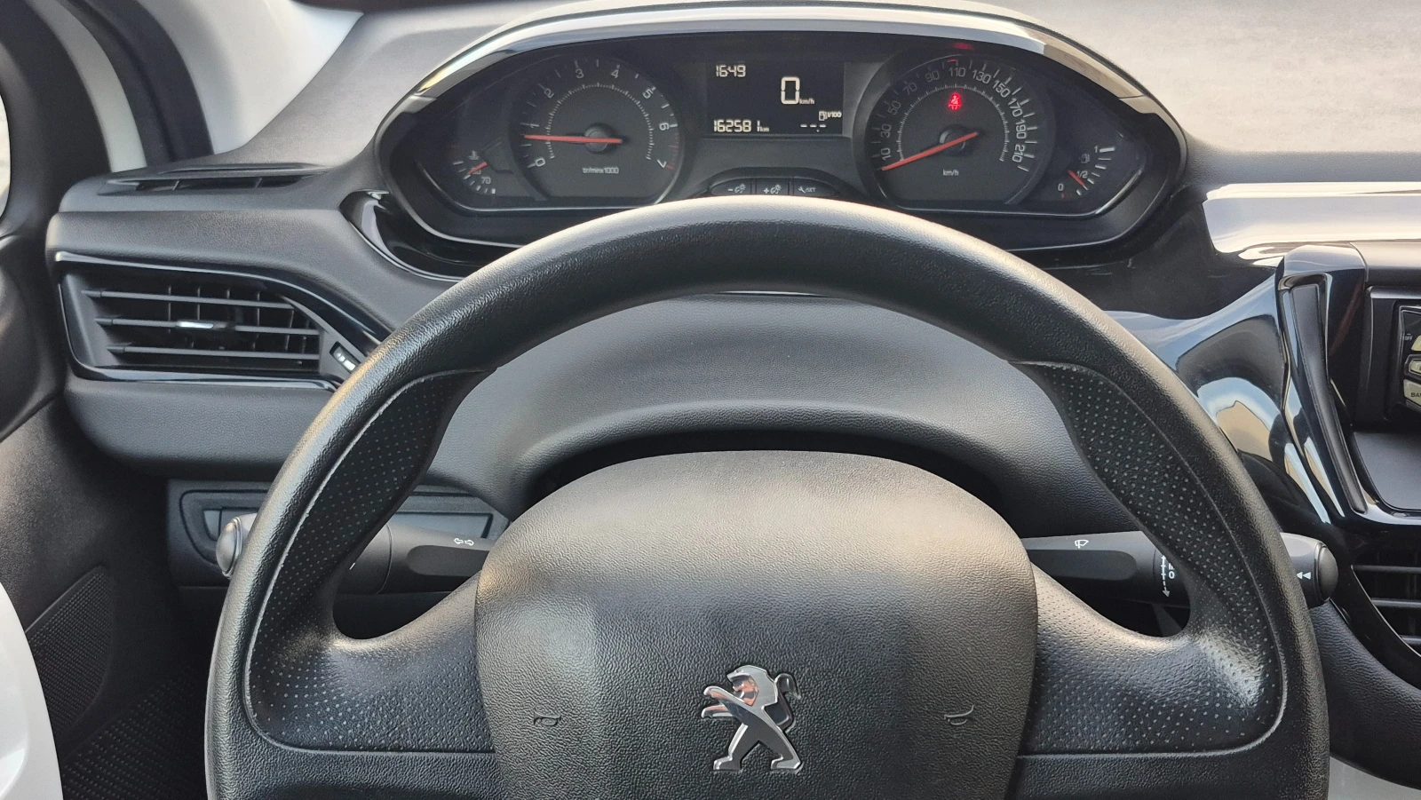Peugeot 208 1.0i 160000�� O������ | Mobile.bg � ����������� 14