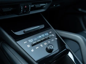 Porsche Cayenne E-Hybrid - 92000 € / 179936.36 лв. - 21604083 12