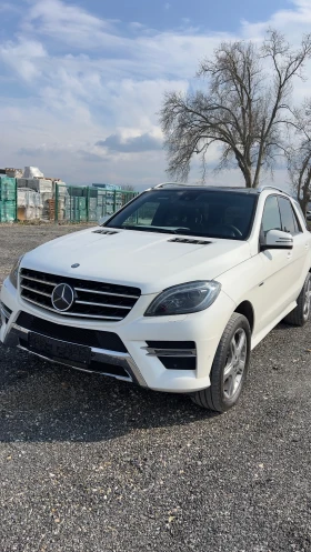 Mercedes-Benz ML 300 3.0CDi lizing pano HarmanKardon FULL