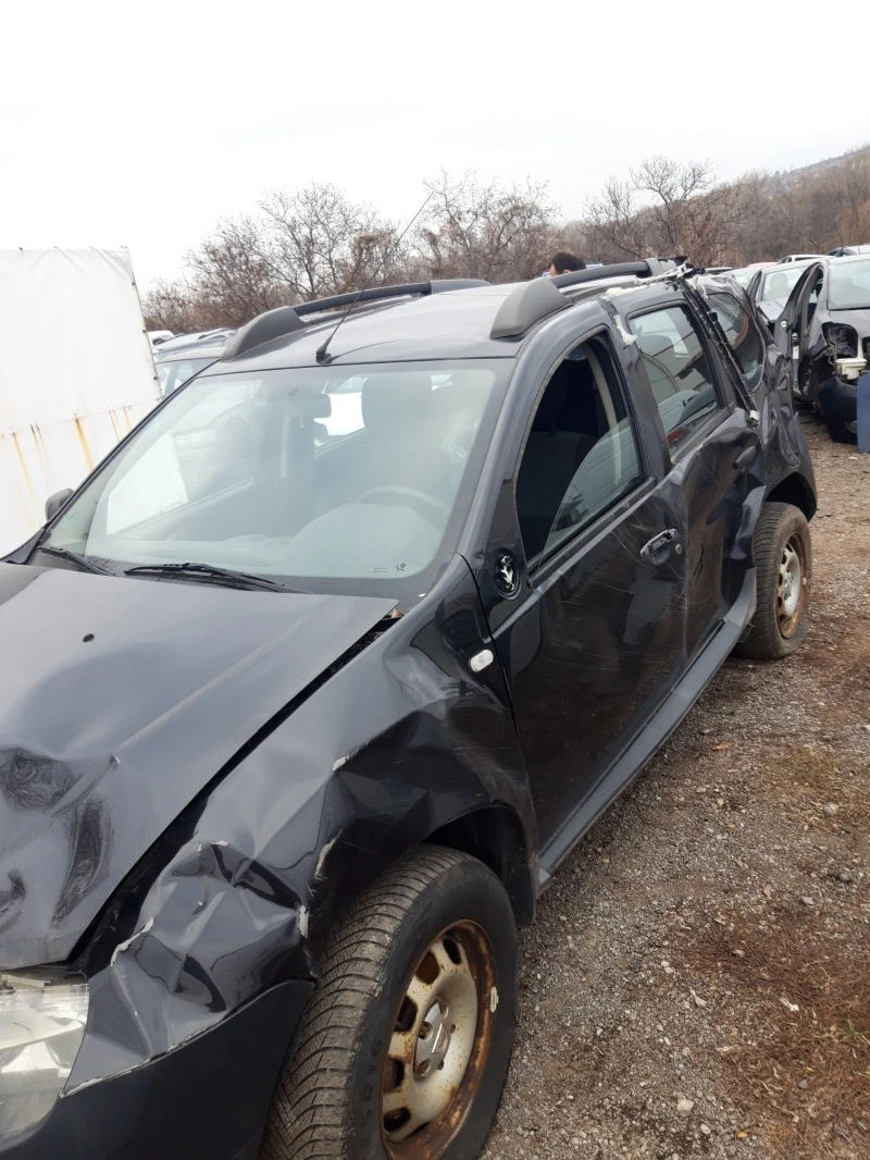 Dacia Duster 1.5dci 4x4 НА ЧАСТИ, снимка 2 - Автомобили и джипове - 39185312