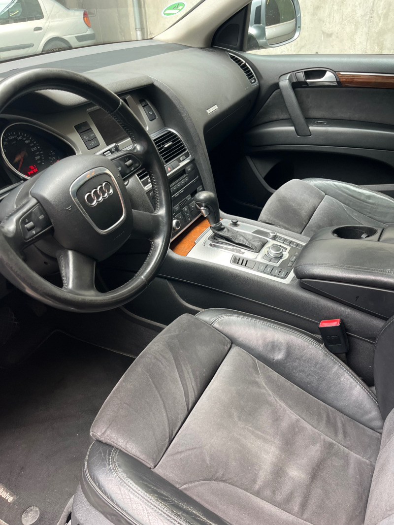 Audi Q7 3.0 , снимка 15 - Автомобили и джипове - 46423305