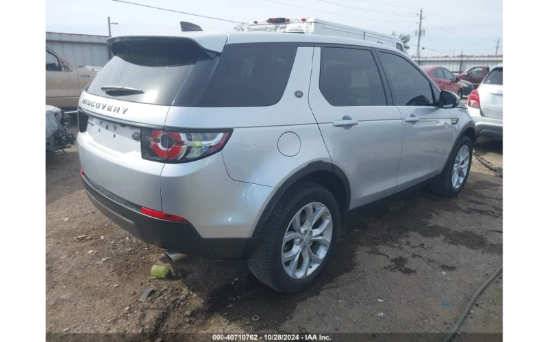 Land Rover Discovery Sport SE * 2.0L 240HP, снимка 9 - Автомобили и джипове - 48003328