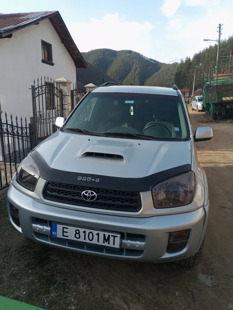 Toyota Rav4, снимка 11 - Автомобили и джипове - 48727641